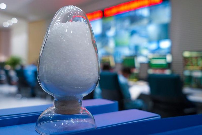 溶剂助剂在精细化工领域中的应用动态